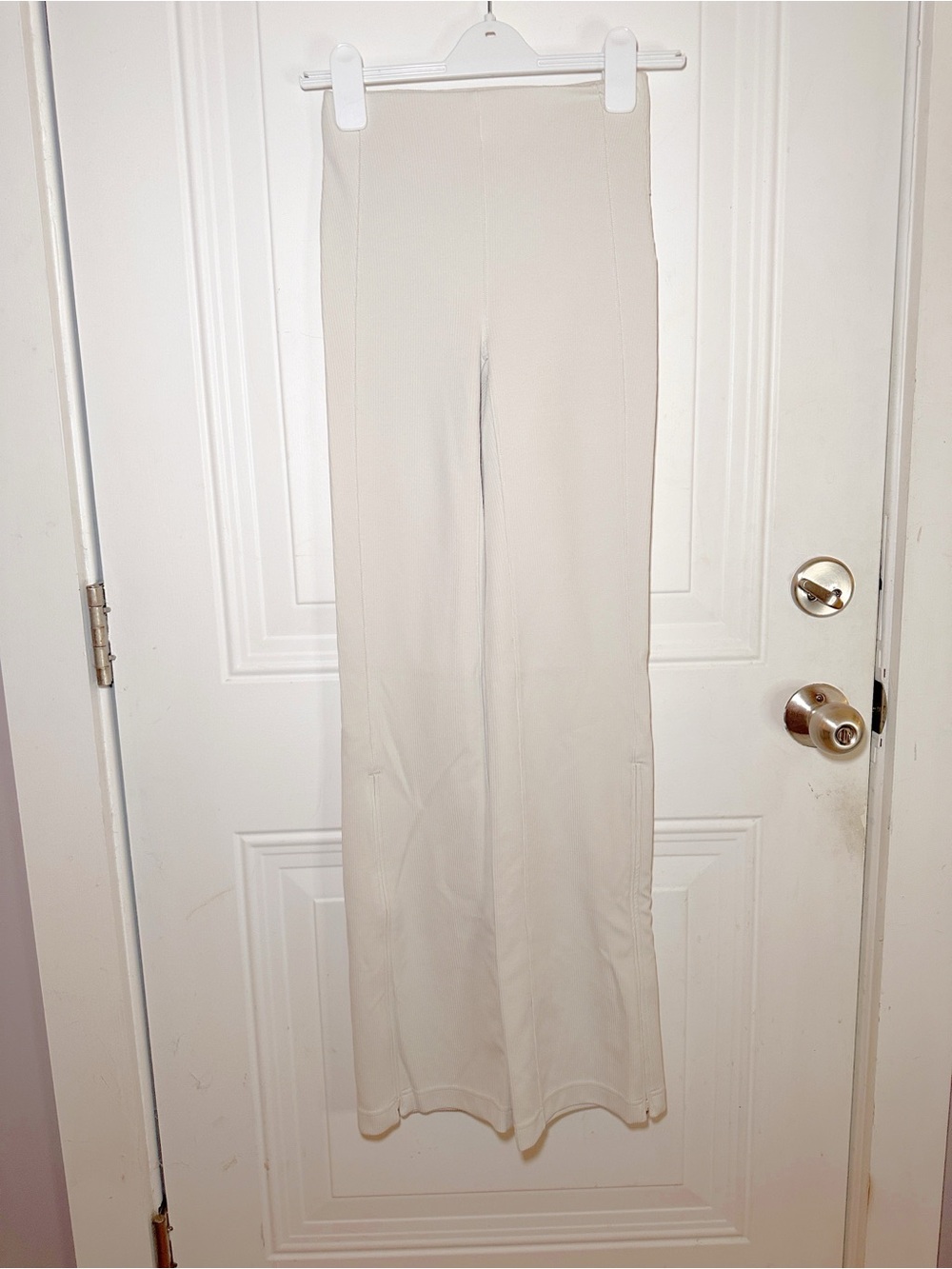 Lululemon Brushed Softstreme Ribbed Wide-Leg Knit Pants Bone Size 2 - Picture 3 of 12